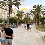 Апартаменты Bonaire Penthouse 2 Terraces Steps From Сиджес